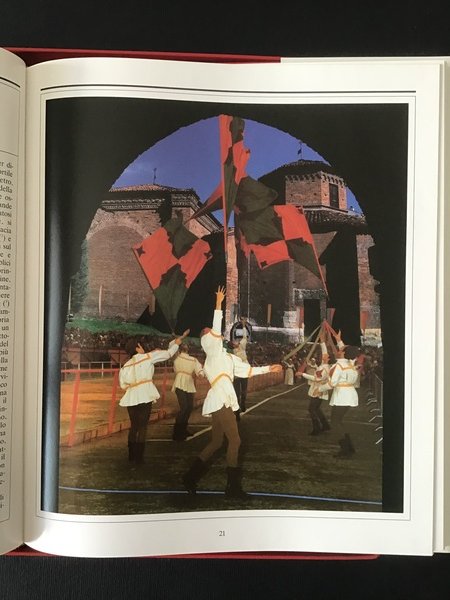 CON GLI SBANDIERATORI IL PALIO DI ASTI NEL MONDO