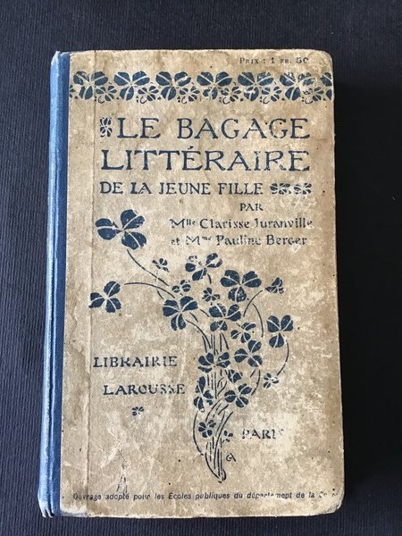 LE BAGAGE LITTERAIRE DE LA JEUNE FILLE