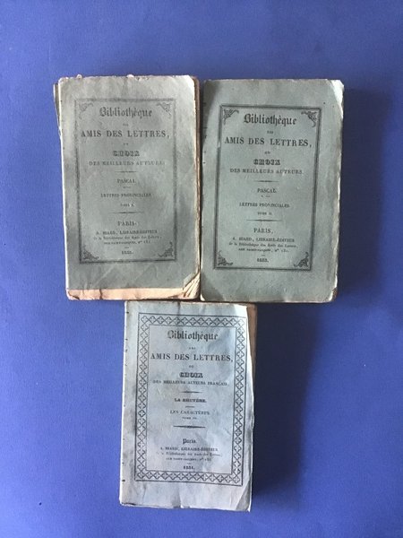 LES CARACTERES DE LA BRUYERE, SUIVIS DES CARACTERES DE THEOPHRASTE …