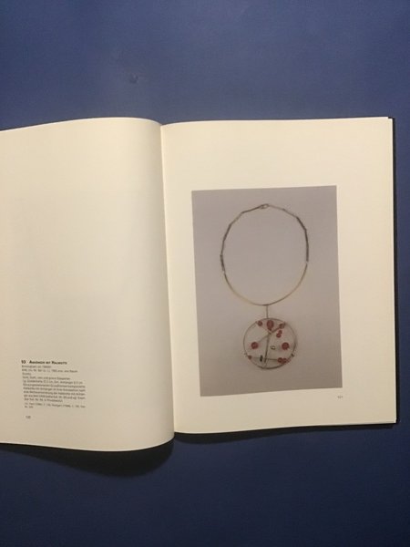 NAUM SLUTZKY. MEISTER AM BAUHAUS. GOLDSCHMIED UND DESIGNER