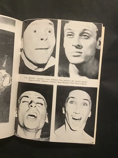 PER UN TEATRO POVERO