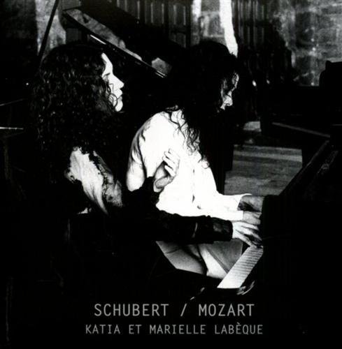 Fantasia D940. Andantino D823. Sonata K488. Katia et Marielle Labèque.