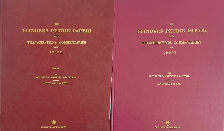 The Flinders Petrie Papyri with Transcriptions, Commentaries and index. | Immagine principale