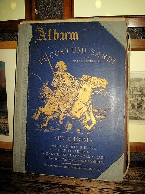 Album di costumi sardi. Con note illustrative. Serie prima [unica …