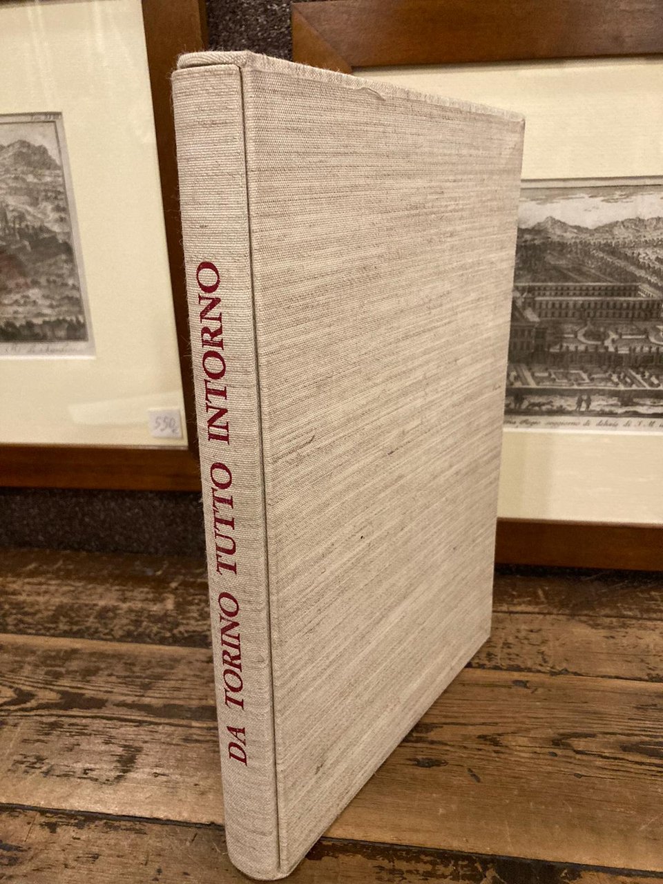 Andar per Castelli. Da Torino tutto intorno. Testi originali. Disegni …