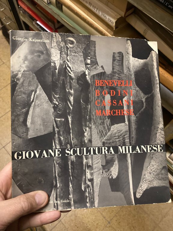 Giovane scultura milanese | Immagine Gallery 2