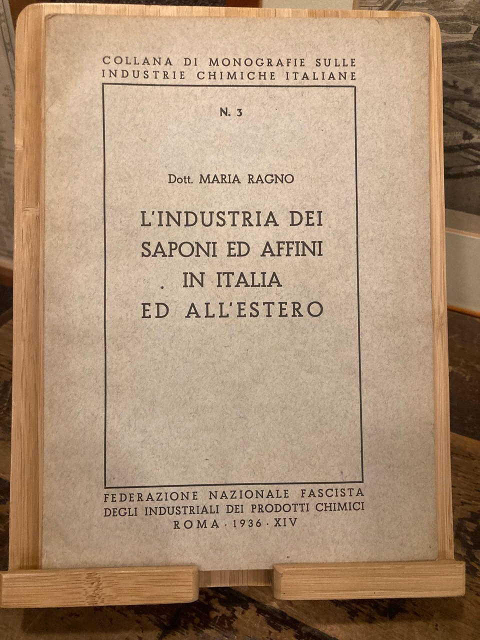 L' industria dei saponi ed affini in Italia ed all' … | Immagine principale