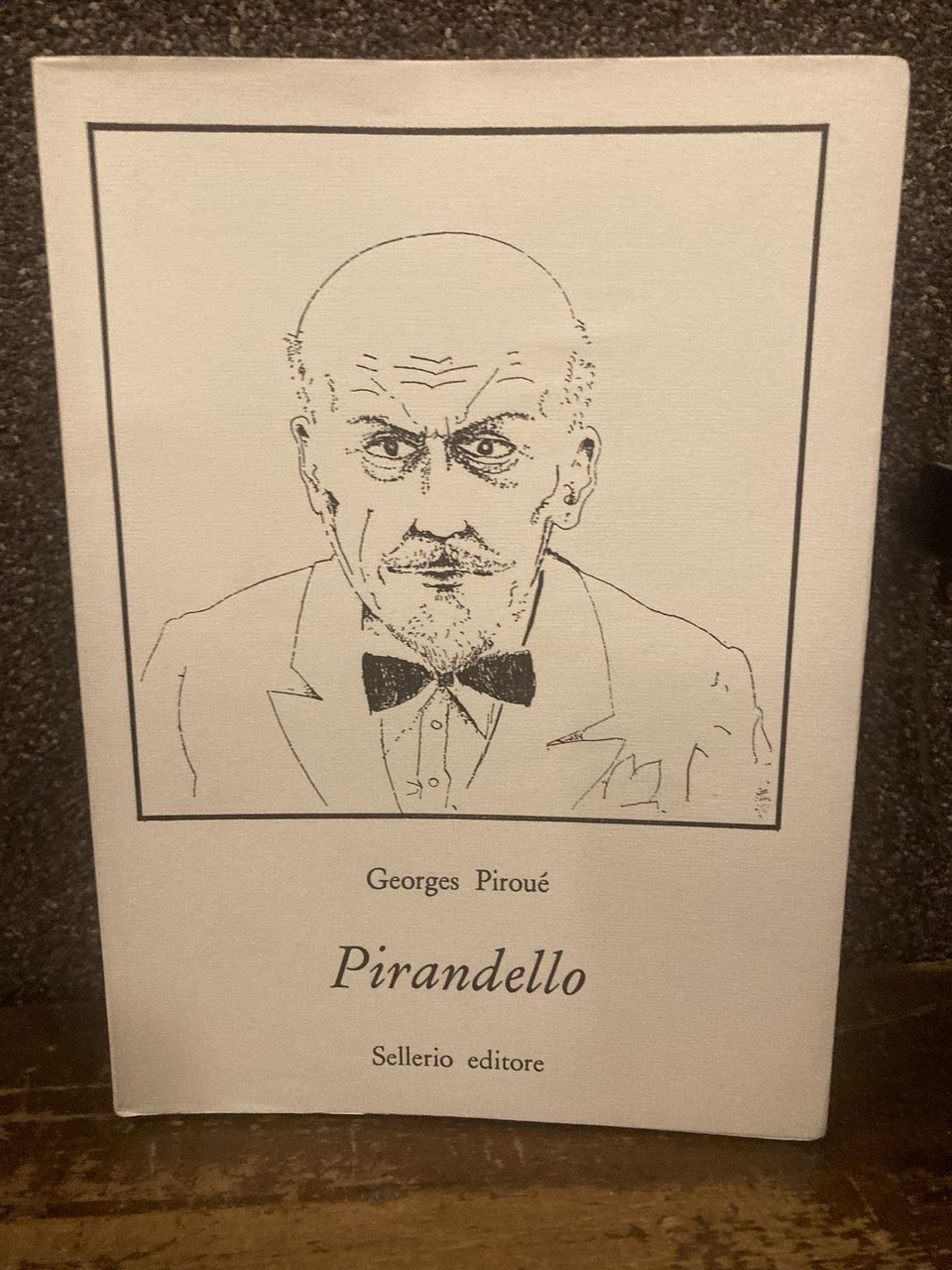 Pirandello. Introduzione di Salvatore Sciascia. Tradizione di Alfonso Zaccaria