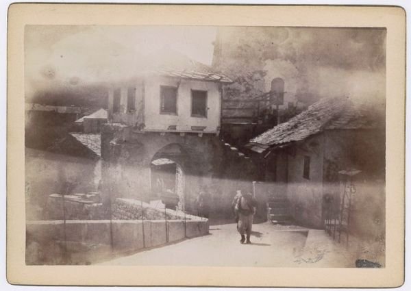 Sammlung von 13 Photographien aus Jugoslawien.