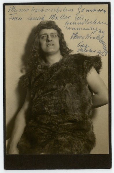 Portraitphotographie mit eigenh. Widmung und U.