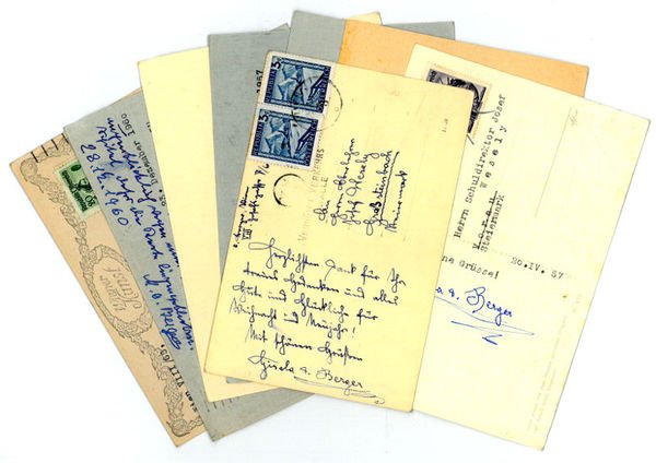 1 eigenh. und 7 ms. (Bild-)Postkarten mit eh. U.