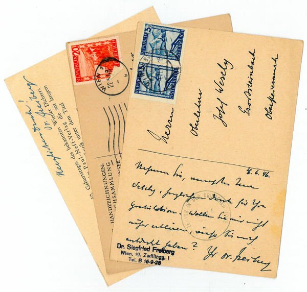 2 eigenh. Postkarten mit U. sowie 1 gedr. Verlagspostkarte mit …