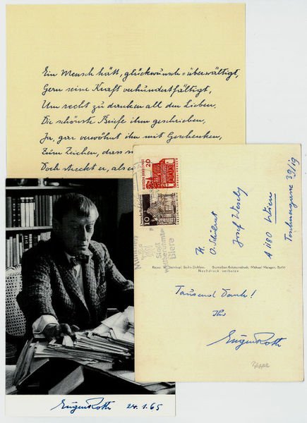 Eigenh. Bildpostkarte mit U. und signierte Portraitpostkarte.