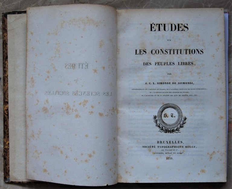 ETUDES SUR LES CONSTITUTIONS DES PEUPLES LIBRES.