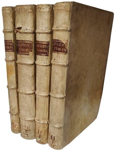 Opera omnia quae extant, in sectiones, apparatui latinae locutionis respondentes, distincta, &amp; a Dionisio Lambino ex codicibus manuscriptis emendata. Eiusdem D. Lambini, &amp; D. Gothofredi I.C. annotationibus ad marginem adiectis [...] cum rerum et verborum indicibus copiosissimis