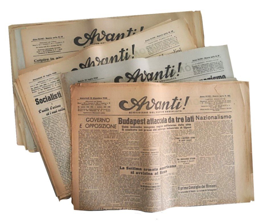 Avanti! Quotidiano del partito socialista. Lotto di 42 pubblicazioni.