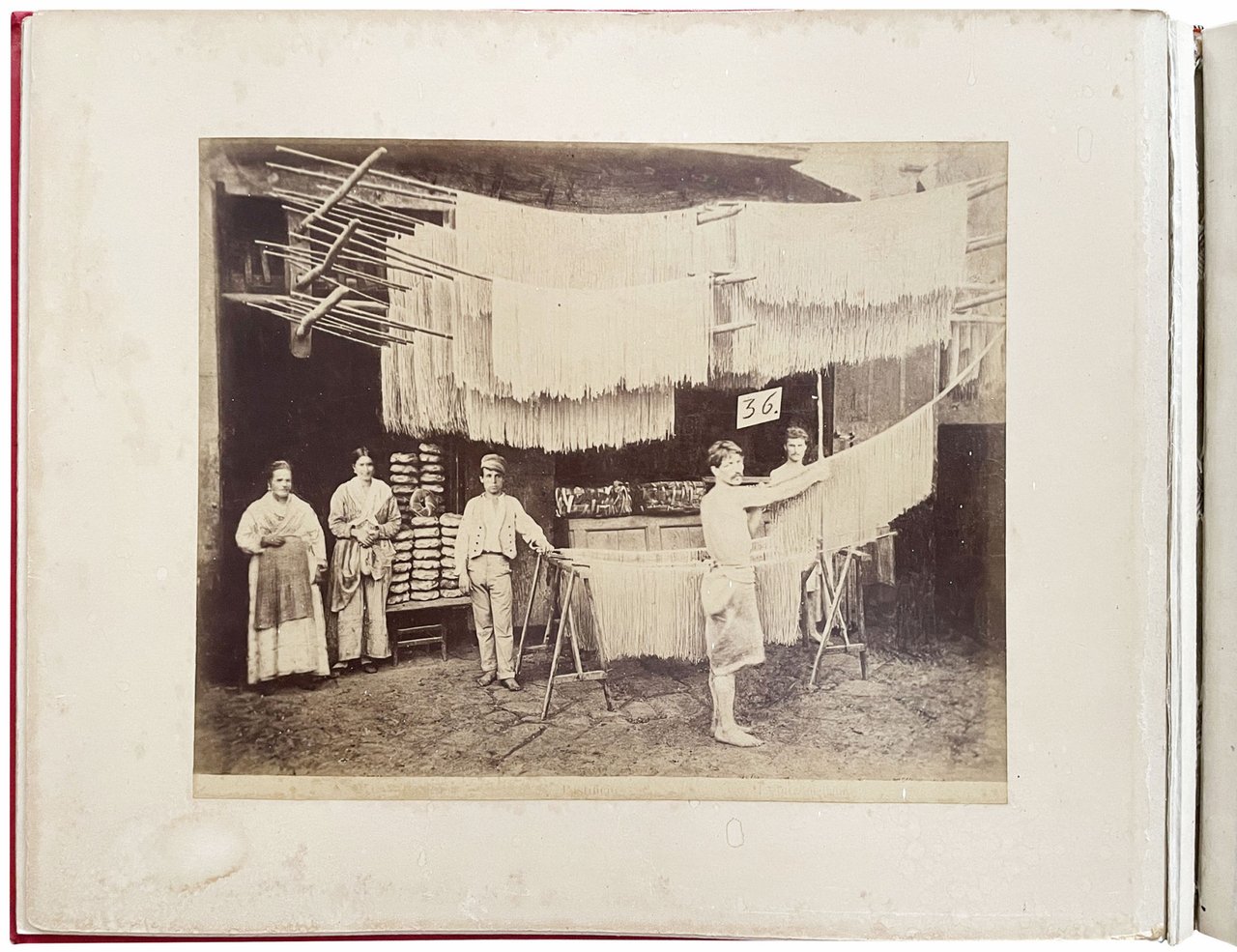 Grande album fotografico di fine Ottocento