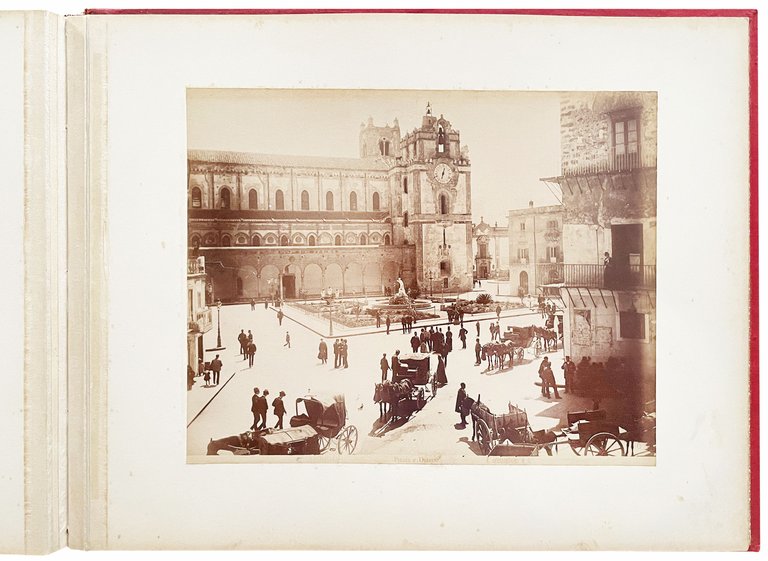 Grande album fotografico di fine Ottocento