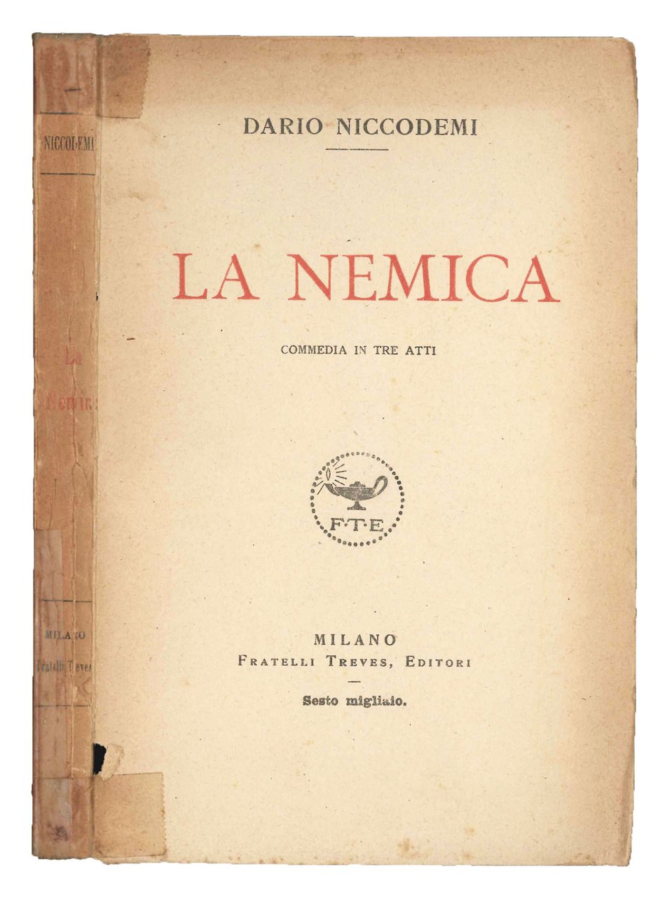 La nemica. | Immagine principale