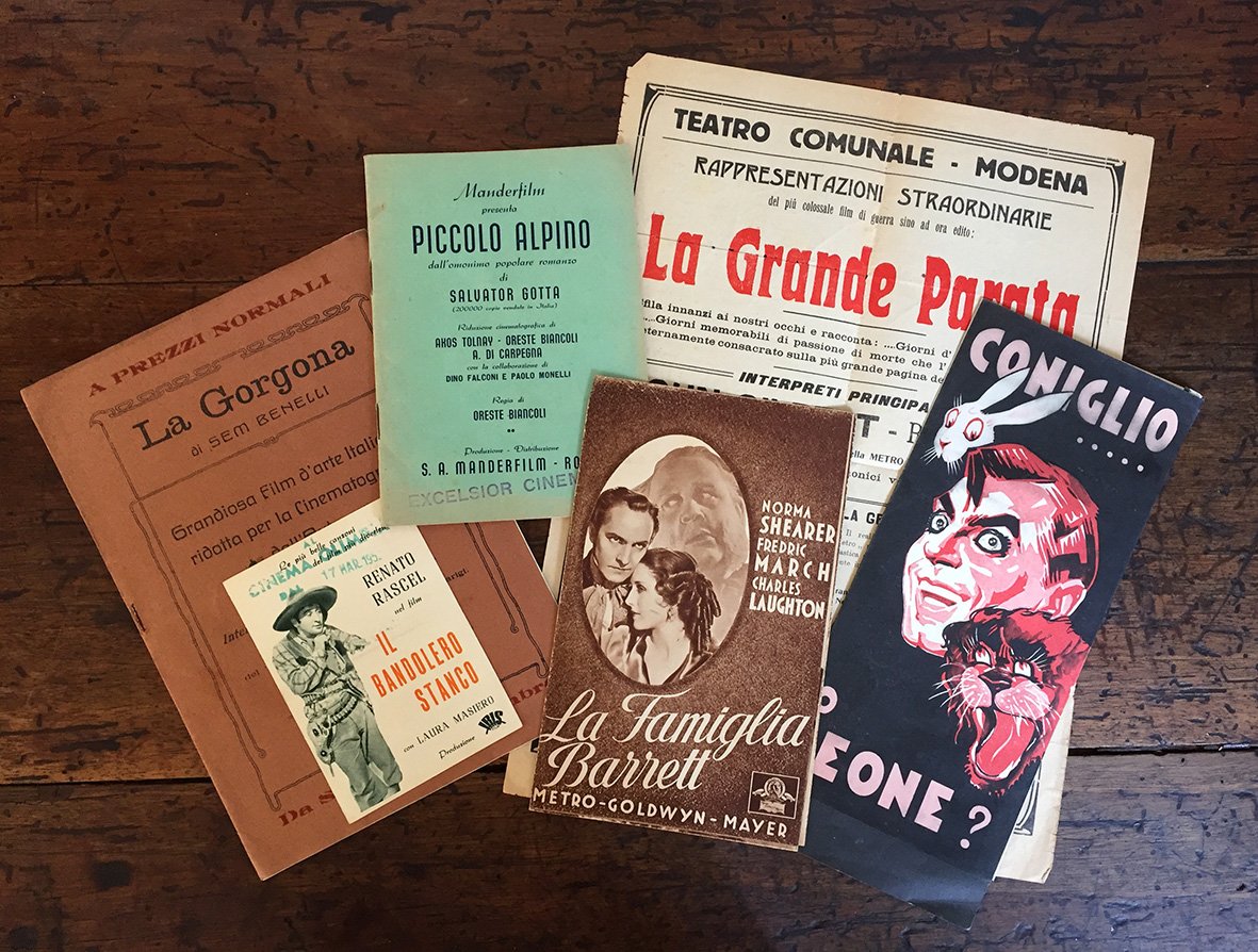 Sei rare pubblicazioni edite per promuovere l'uscita nelle sale cinematografiche …