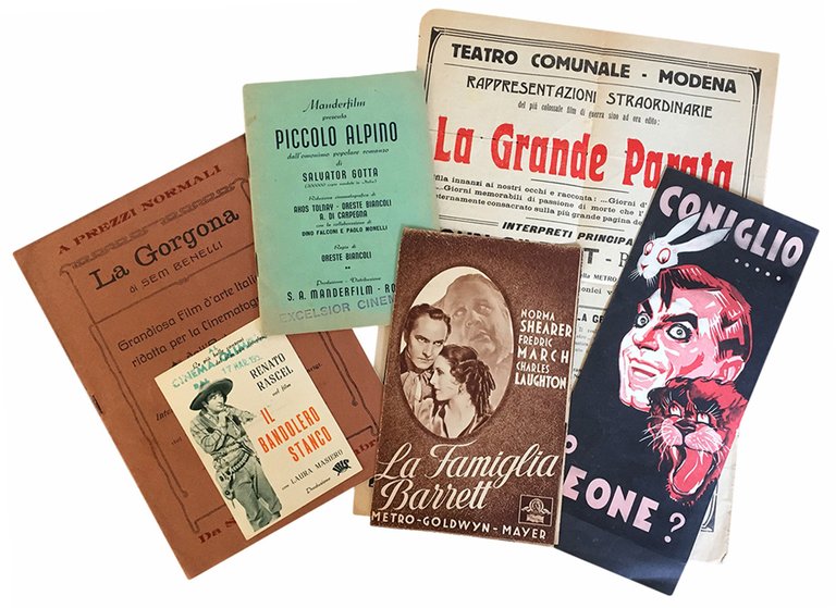 Sei rare pubblicazioni edite per promuovere l'uscita nelle sale cinematografiche …