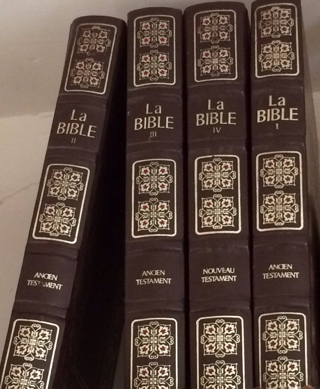 La bible. | Immagine principale