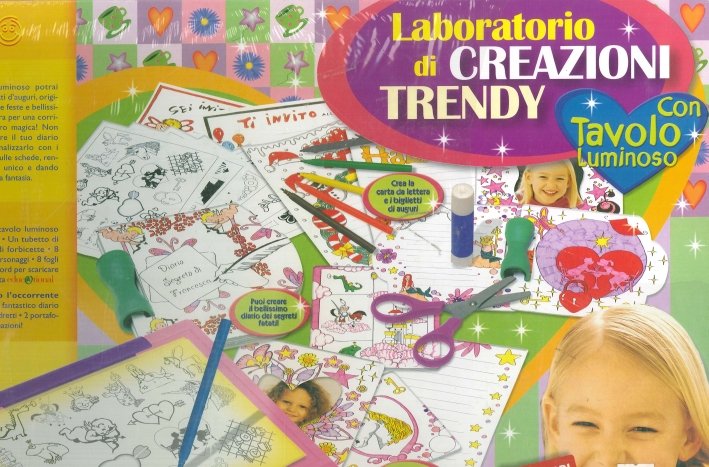 Laboratorio di creazioni trendy. Con tavolo luminoso, Zona Industriale Sant'Atto, …