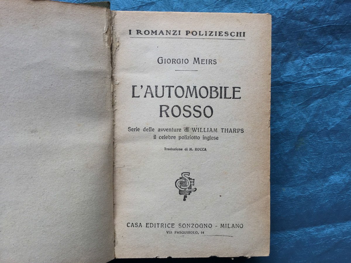 L'automobile rosso