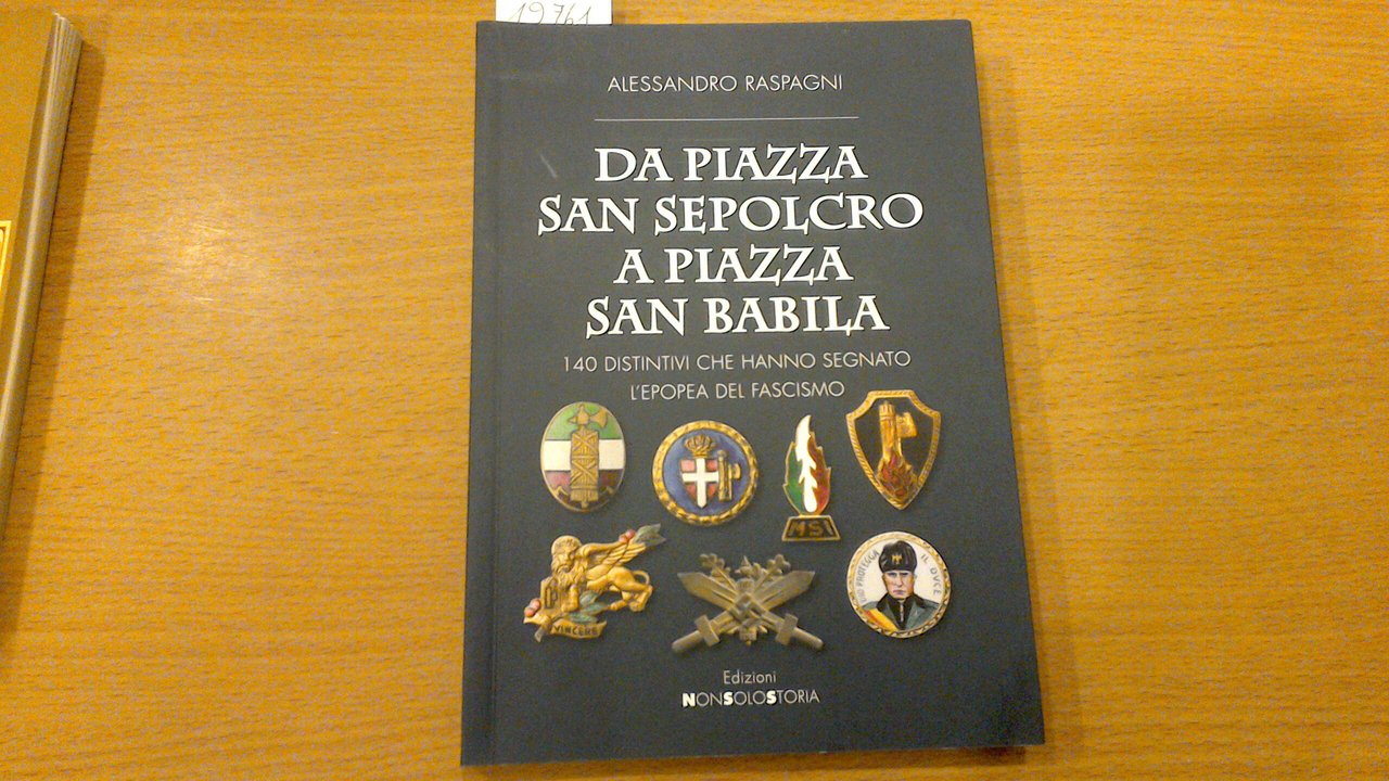 Da Piazza San Sepolcro a Piazza San Babila - 140 …