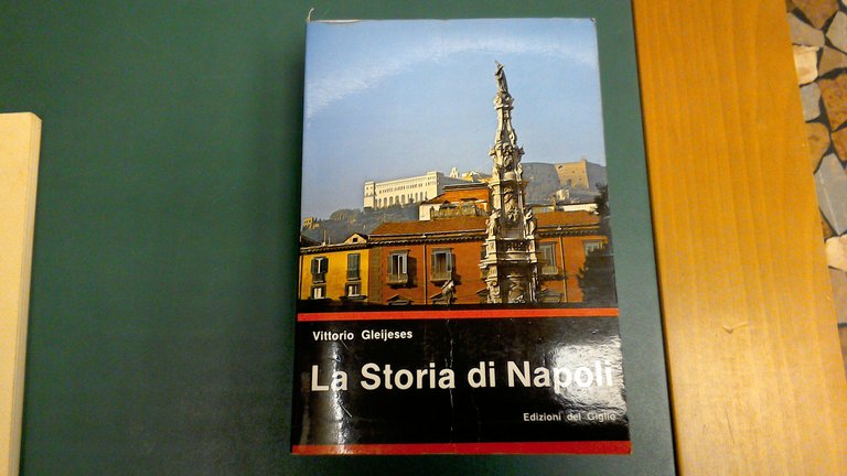 La storia di Napoli