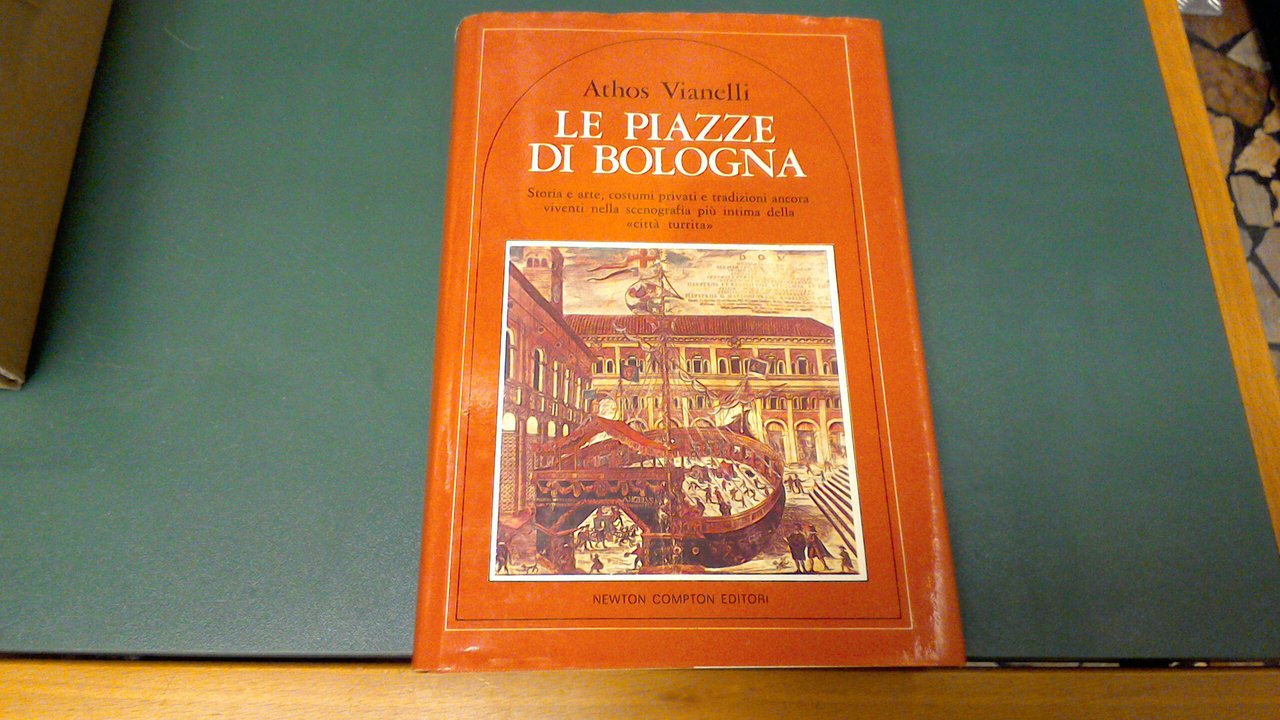 Le piazze di Bologna