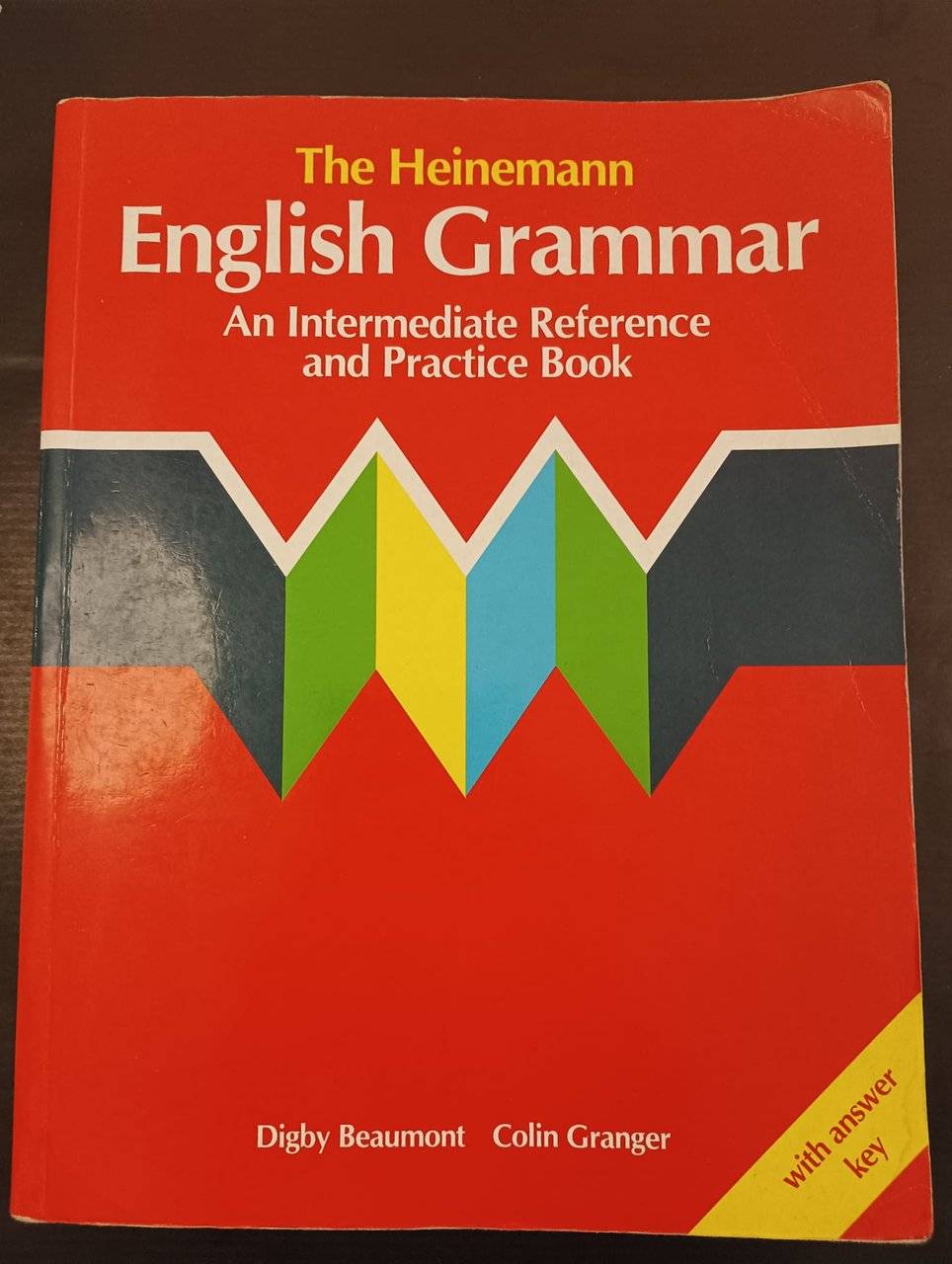 ENGLISH GRAMMAR. AN INTERMEDIATE REFERENCE AND PRACTICE BOOK