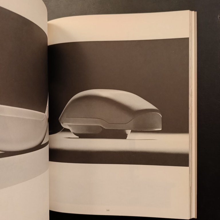 Design. Marco Zanuso. Autografato da Zanuso al frontespizio