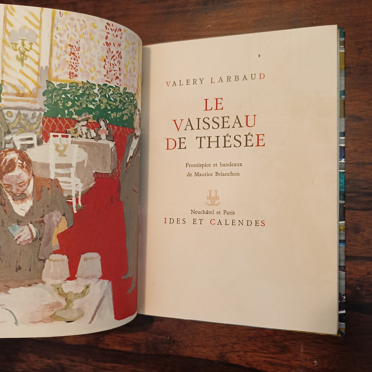 Le vaisseau de Thésée. Frontispice en couleurs et bandeaux de …