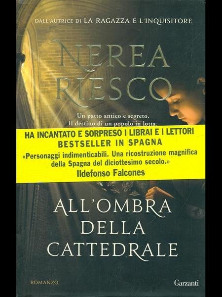 All'ombra della cattedrale