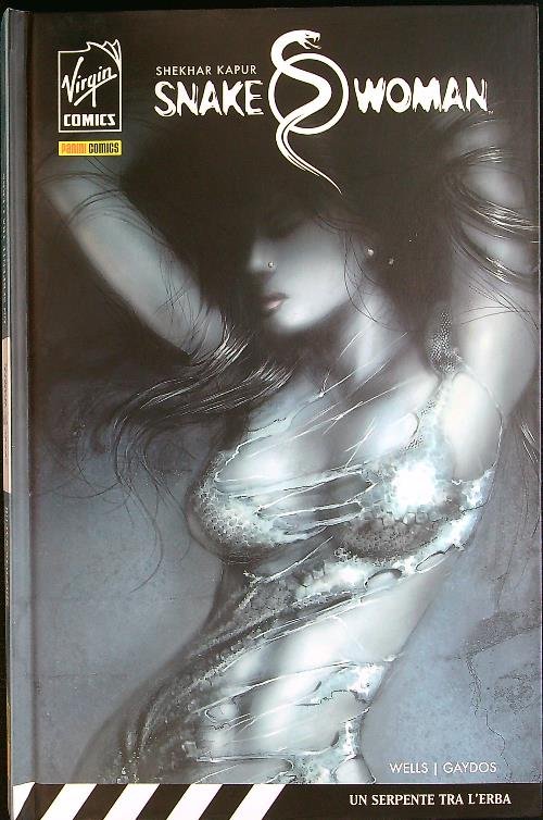 Snake Woman. Un serpente tra l'erba