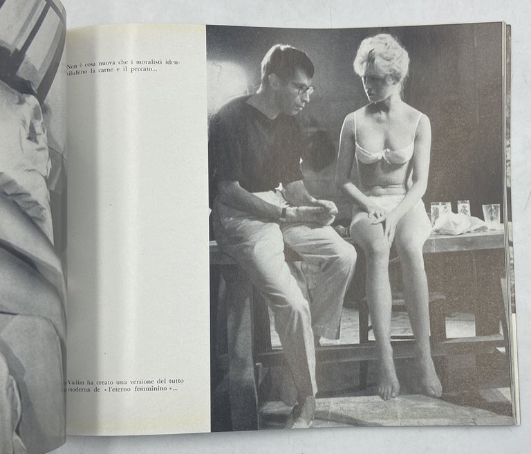 BRIGITTE BARDOT. Saggio e selezione fotografica.