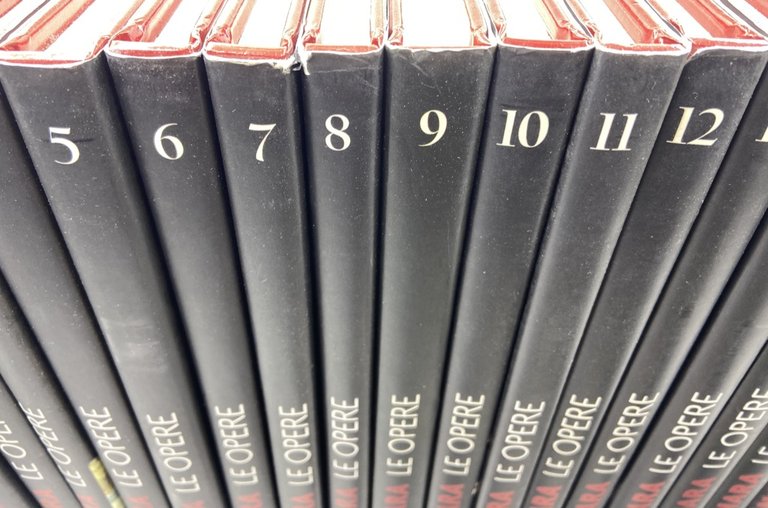 MILO MANARA. LE OPERE. VOLUMI 1-21 (Collezione Completa).