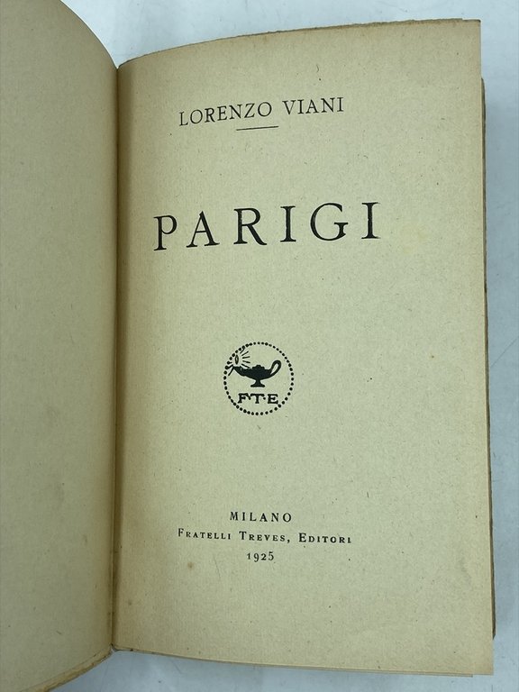 PARIGI.