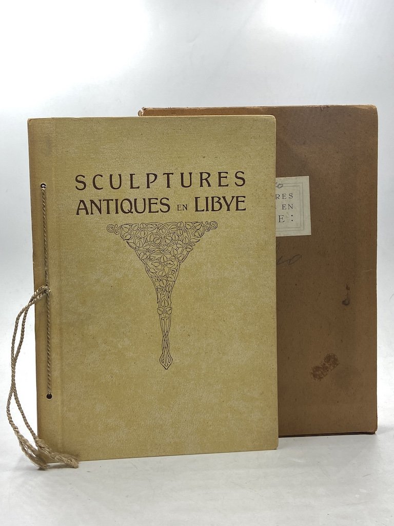 SCULPTURES ANTIQUES EN LIBYE. 32 plances avec introduction et texte …