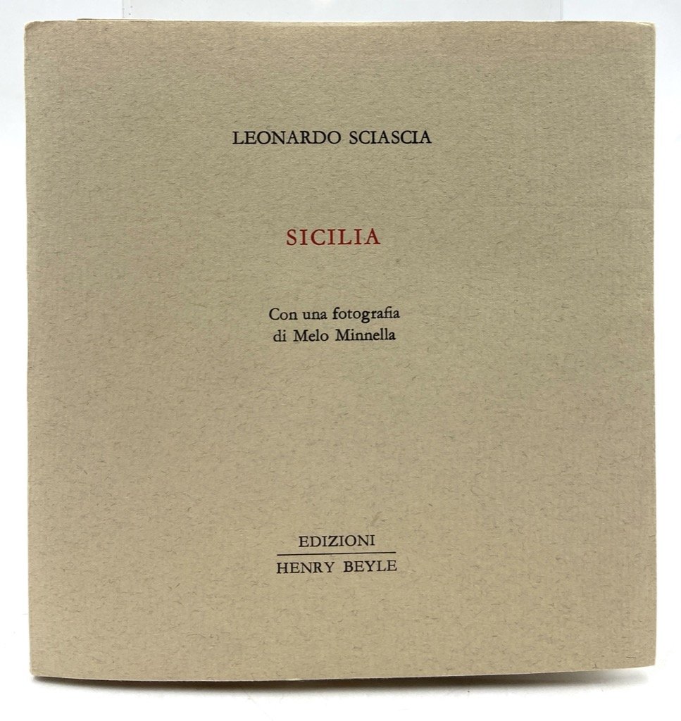 SICILIA. Con una fotografia di Melo Minnella.