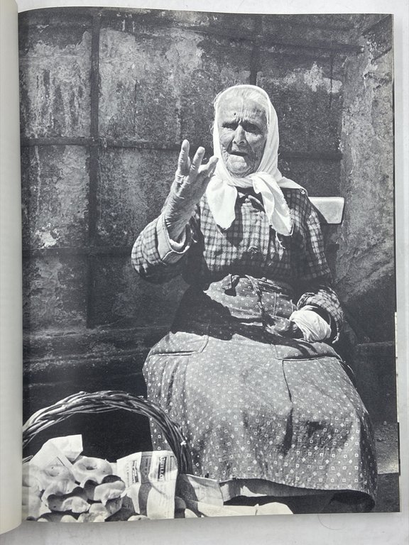 THE ITALIANS. FACE OF A NATION. Text and Pictures by …