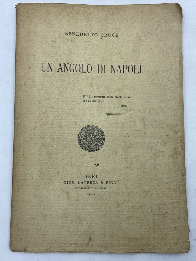 UN ANGOLO DI NAPOLI.