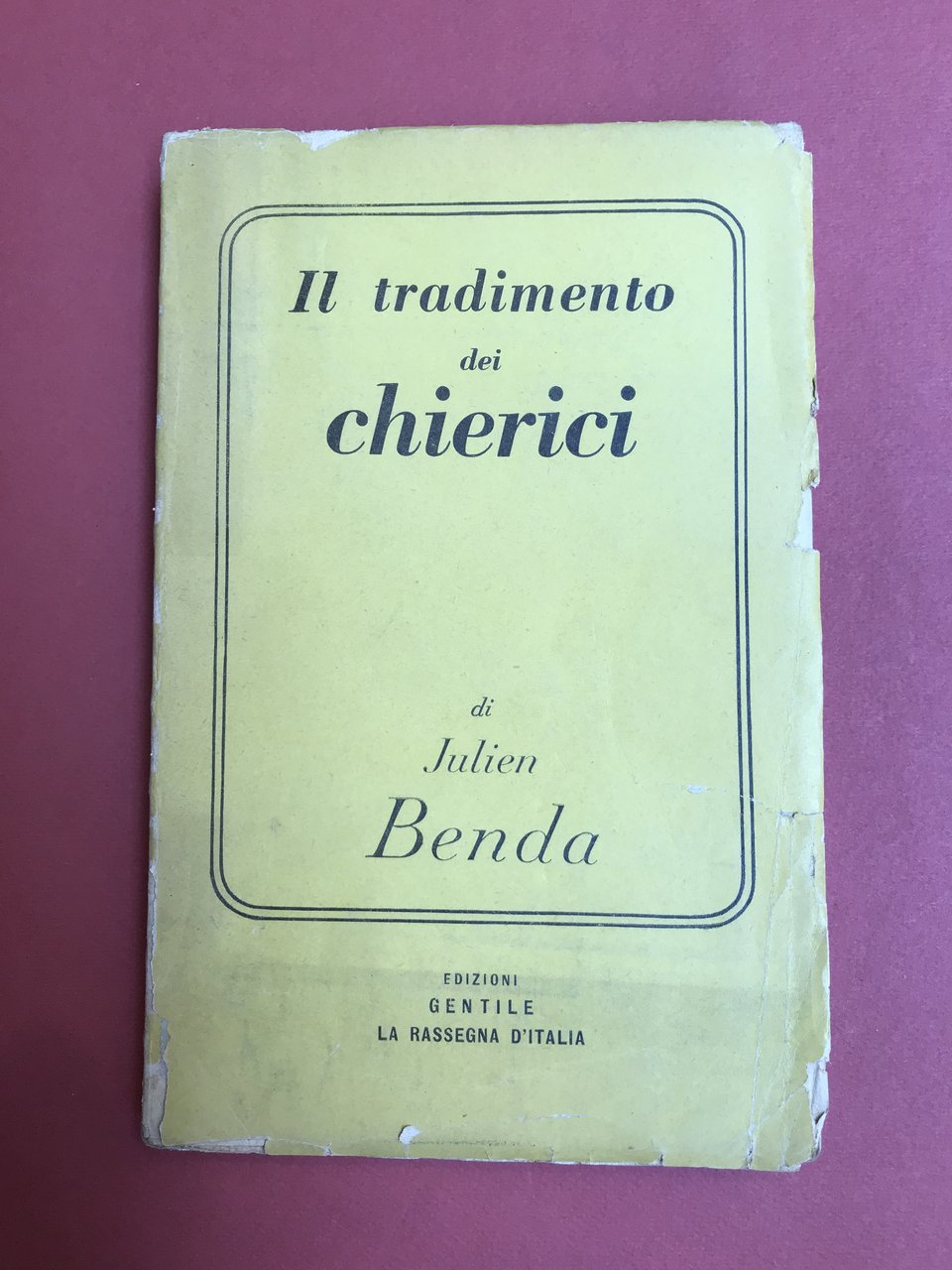 Il tradimento dei chierici | Immagine principale