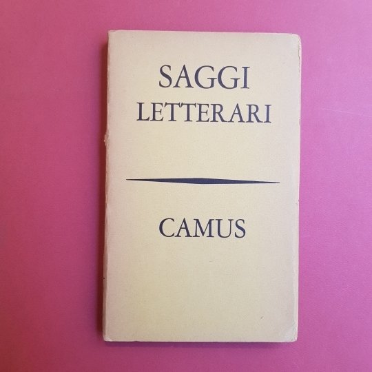 Saggi letterari. Il rovescio e il diritto. Nozze. L'estate.
