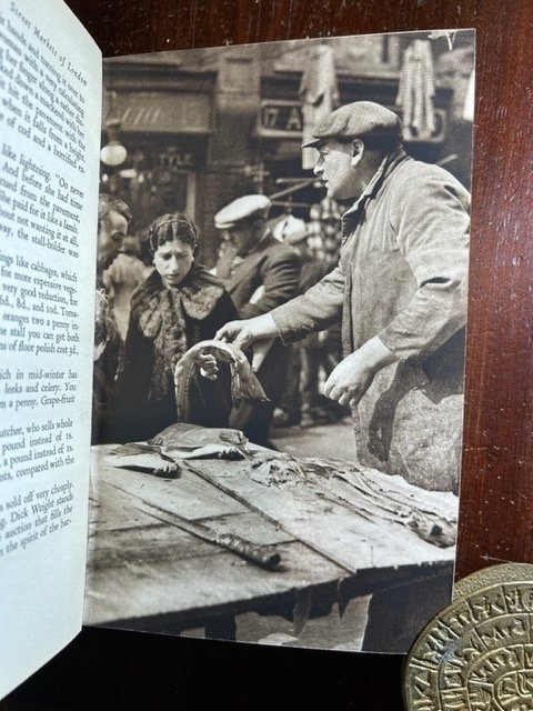 The Street Markets of London