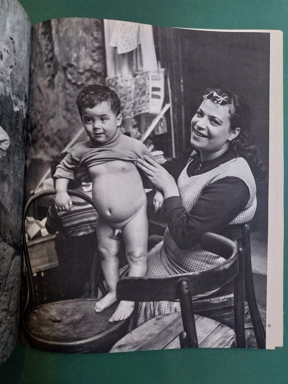 Un volto che ci somiglia. Ritratto dell'Italia. Fotografie di Janos …