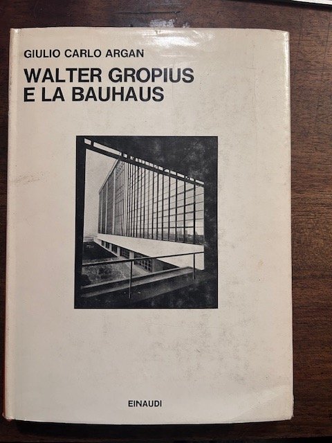 Walter Gropius e la Bauhaus | Immagine principale