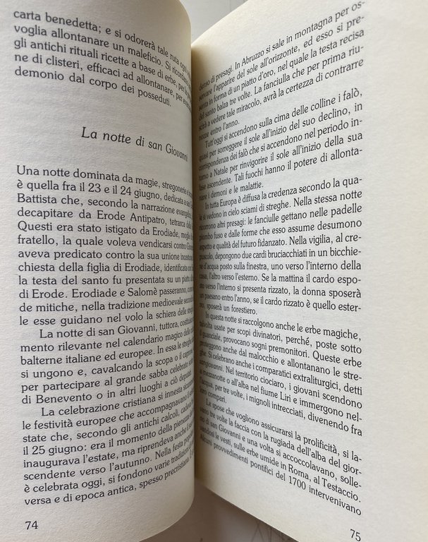 LO SPECCHIO E L'OLIO. LE SUPERSTIZIONI DEGLI ITALIANI