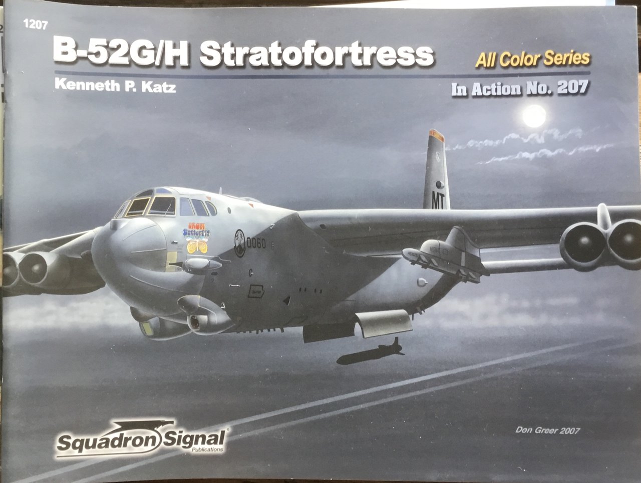 B-52G/H Stratofortress. All Color Series. In Action no. 207.